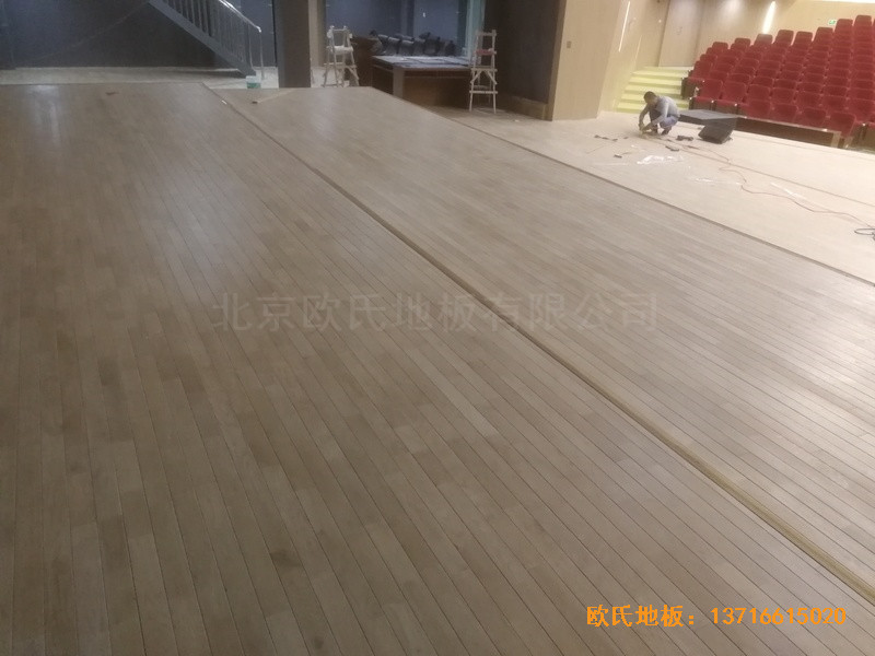 �ӱ��е�ƽһ���������_�\�ӵذ���b����3