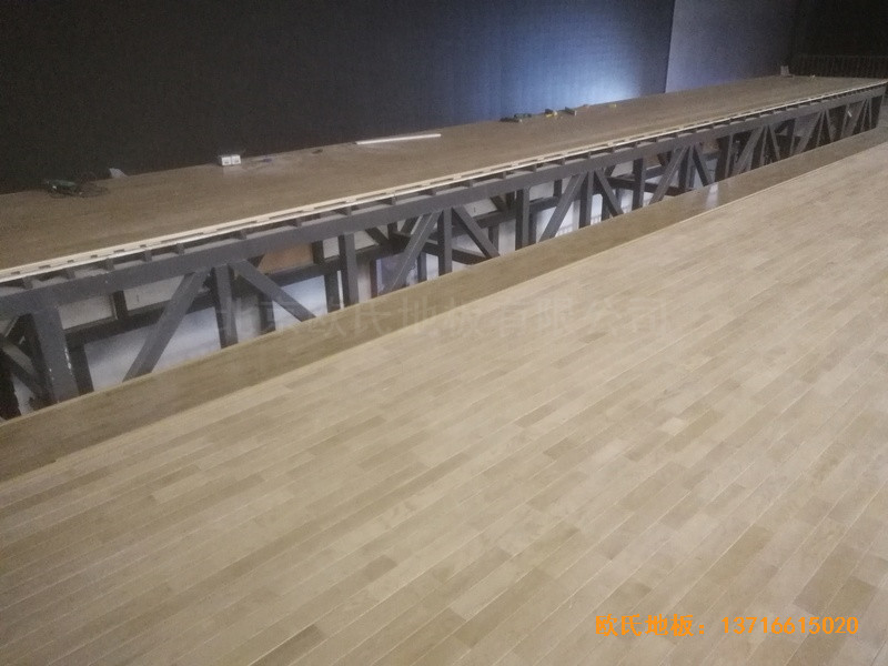 �ӱ��е�ƽһ���������_�\�ӵذ���b����4