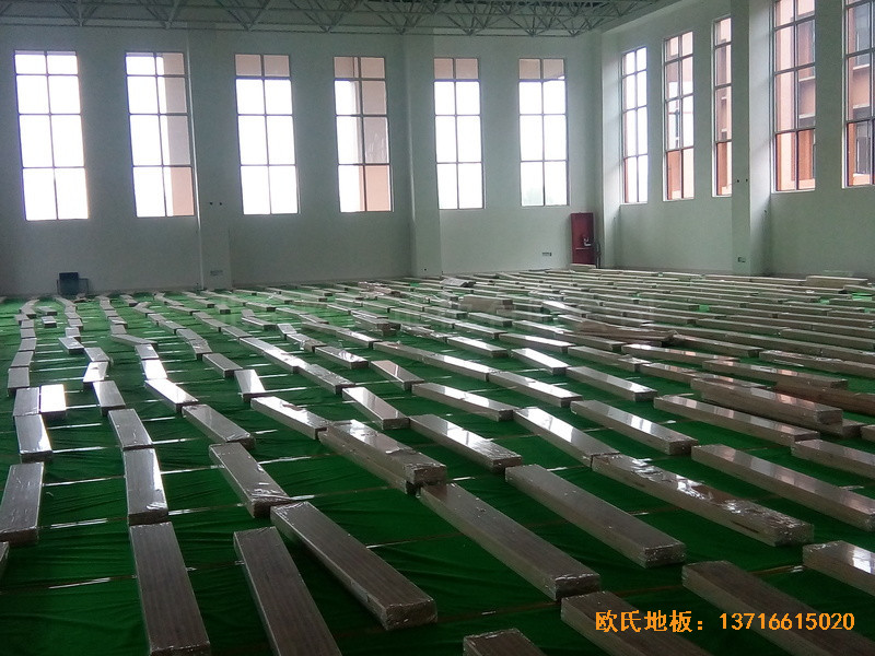 ɽ�|��(j��)�Ϛv�ǅ^(q��)ѩɽС�W(xu��)�@���^�w���ذ���O(sh��)����3