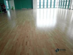 �@���ˮ��غ�ľ�ذ���ʲô�^�e